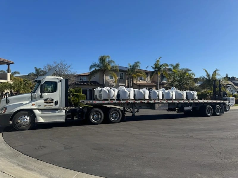 WhatsApp Image 2025-05-20 at 20.55.37 (1)