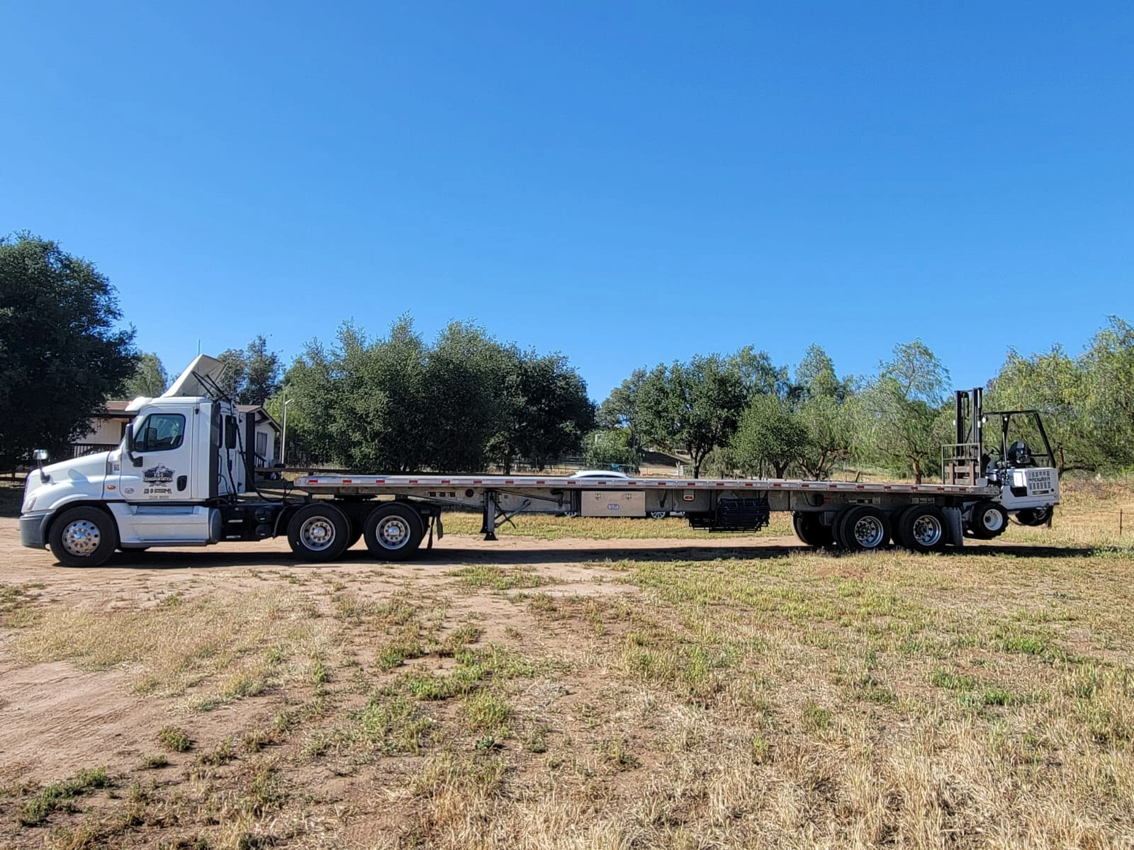 WhatsApp Image 2025-05-20 at 20.55.37 (2)